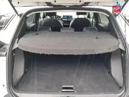 Photo 13 Peugeot 2008  e- 136ch Allure Pack GPS Camera