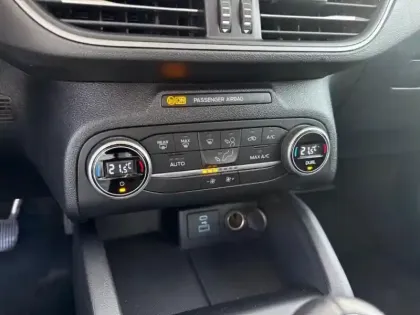 Photo 14 Ford Focus  1.0 Flexifuel mHEV 125ch Titanium Style