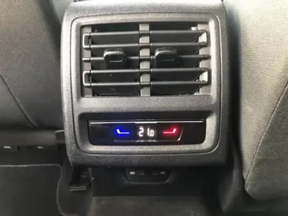 Photo 12 Volkswagen Golf  1.0 TSI OPF 110ch Life Plus