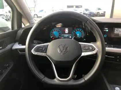 Photo 14 Volkswagen Golf  1.0 TSI OPF 110ch Life Plus