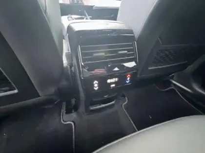 Photo 11 Peugeot 5008  Hybrid 136ch GT e-DCS6