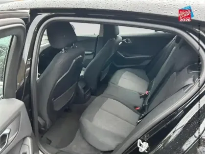 Photo 10 BMW Serie 1 Série 1 116iA 109ch Business Design DKG7