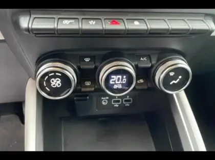 Photo 10 Renault Clio  1.0 TCe 90ch Techno