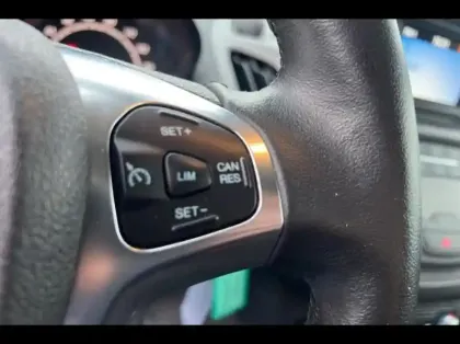 Photo 17 Ford Transit Courier  1.5 TDCI 75ch Stop&Start Trend Business