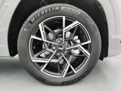 Photo 8 Hyundai Tucson  1.6 T-GDI 215 Hybrid BVA6