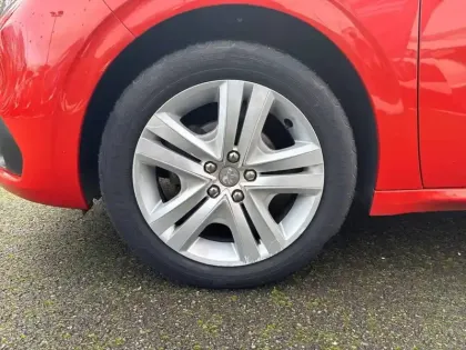 Photo 12 Peugeot 208  1.2 PureTech 82ch BVM5