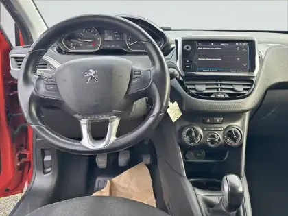 Photo 7 Peugeot 208  1.2 PureTech 82ch BVM5