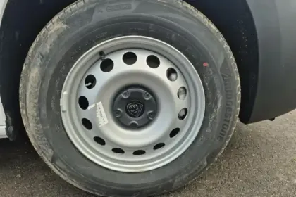 Photo 11 Peugeot Partner E- FOURGON M 136 CH AUT. 54 KWH CHARGE UTILE MAJOREE