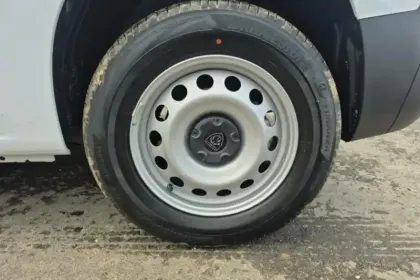 Photo 35 Peugeot Partner E- FOURGON M 136 CH AUT. 54 KWH CHARGE UTILE MAJOREE