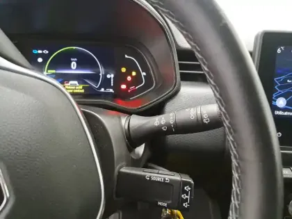 Photo 28 Renault Clio  E-Tech 140 - 21N