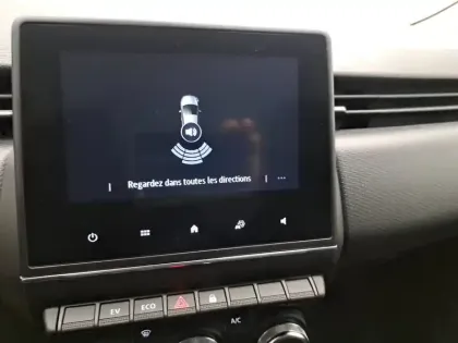 Photo 36 Renault Clio  E-Tech 140 - 21N