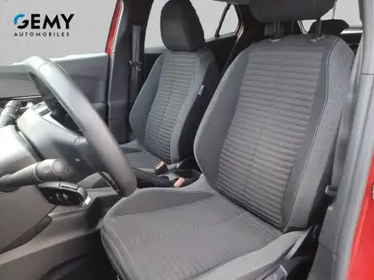 Photo 64 Peugeot 2008  PureTech 100 S&S BVM6