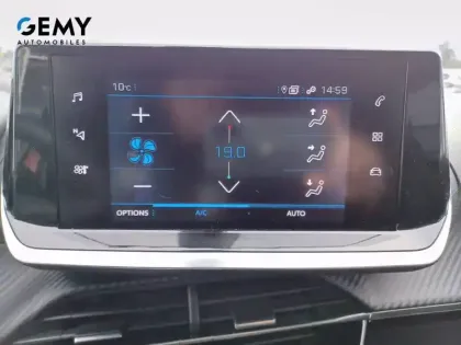 Photo 14 Peugeot 2008  PureTech 100 S&S BVM6