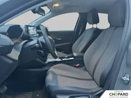 Photo 34 Peugeot 208  Hybrid 100 e-DCS6