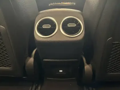 Photo 11 Mercedes Classe A  180 d 8G-DCT