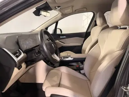 Photo 6 BMW Serie 2 Active Tourer 220i 170 ch DKG7