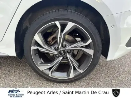 Photo 67 Audi A3 Gén. IV Ph1 S line 5