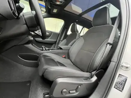 Photo 16 Volvo Xc40  B3 163 ch DCT7