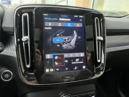 Photo 23 Volvo Xc40  B3 163 ch DCT7