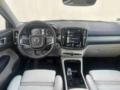 Photo 25 Volvo Xc40  B4 197 ch DCT7