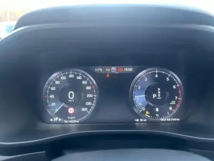 Photo 37 Volvo Xc40  B4 197 ch DCT7