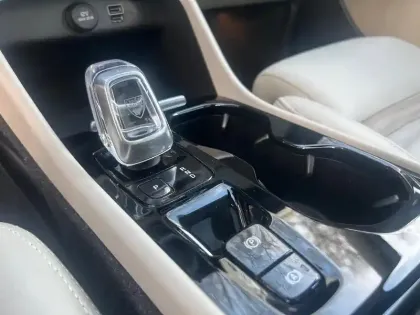 Photo 9 Volvo Xc40  B4 197 ch DCT7