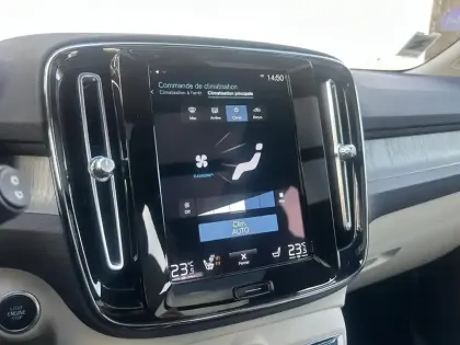 Photo 18 Volvo Xc40  B4 197 ch DCT7