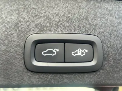 Photo 30 Volvo Xc40  B4 197 ch DCT7