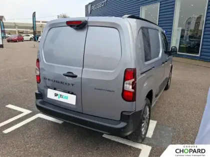 Photo 24 Peugeot Partner  FOURGON M DIESEL 100 CH MANUELLE