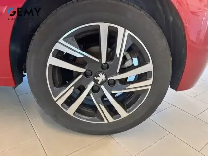 Photo 10 Peugeot 208  PureTech 100 S&S EAT8