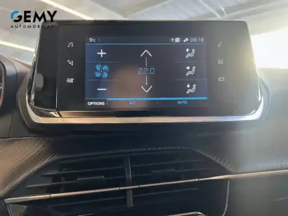 Photo 14 Peugeot 208  PureTech 100 S&S EAT8