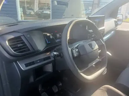 Photo 6 Peugeot Expert  FGN M DIESEL 150 CH MANUELLE