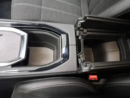 Photo 36 Renault Austral  E-Tech hybrid 200