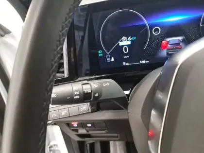 Photo 29 Renault Austral  E-Tech hybrid 200