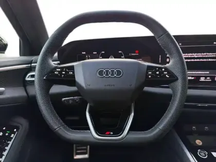 Photo 15 Audi A5  TDI Hybride 204 ch S tronic 7