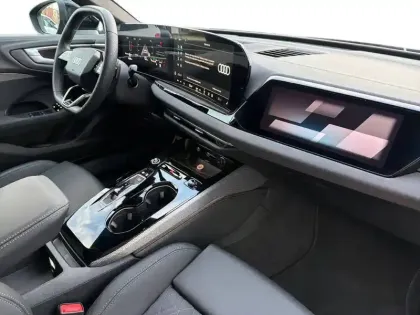 Photo 8 Audi A5  TDI Hybride 204 ch S tronic 7