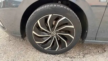 Photo 9 Volkswagen Golf  1.5 eTSI OPF 150 DSG7