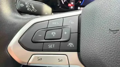 Photo 21 Volkswagen Golf  1.5 eTSI OPF 150 DSG7