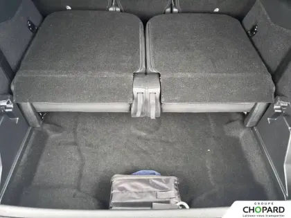 Photo 23 Peugeot 5008  Hybrid 145 e-DCS6