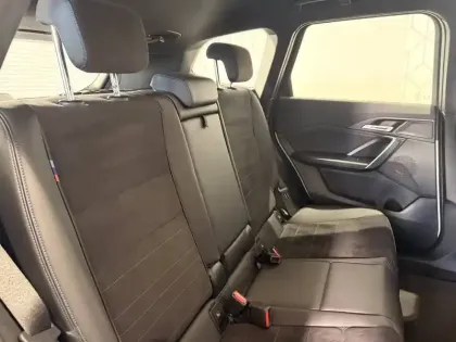 Photo 25 BMW X1 i eDrive20 204ch BVA