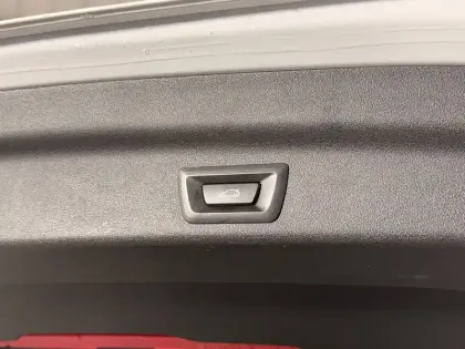 Photo 34 BMW X1 i eDrive20 204ch BVA