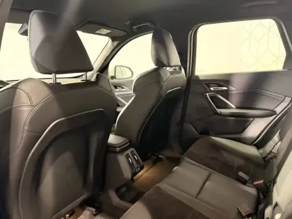 Photo 38 BMW X1 i eDrive20 204ch BVA