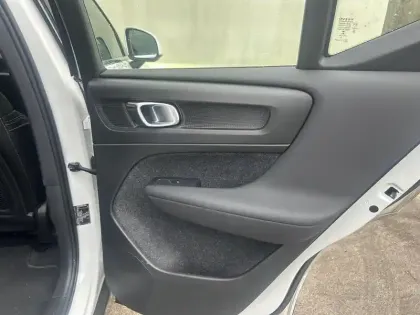 Photo 28 Volvo Xc40  T4 Recharge 129+82 ch DCT7