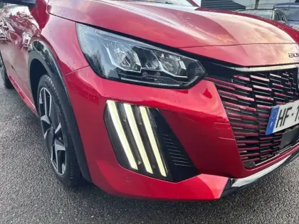 Photo 15 Peugeot 208  Hybrid 110 e-DCS6