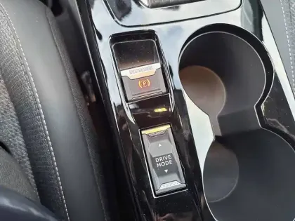 Photo 44 Peugeot 208  Hybrid 110 e-DCS6