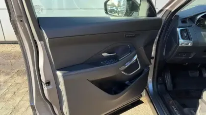 Photo 22 Jaguar E-Pace  2.0 P200 ch FlexFuel MHEV AWD BVA