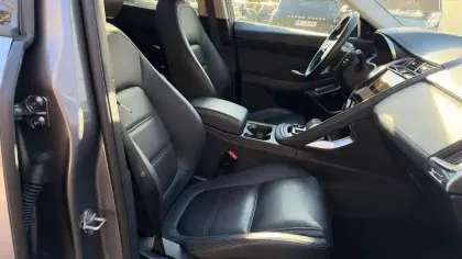 Photo 20 Jaguar E-Pace  2.0 P200 ch FlexFuel MHEV AWD BVA