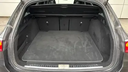 Photo 31 Mercedes Classe E  Break 220 d 9G-Tronic