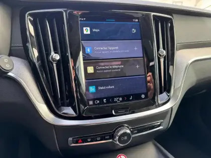 Photo 22 Volvo V60  B4 197 ch DCT7