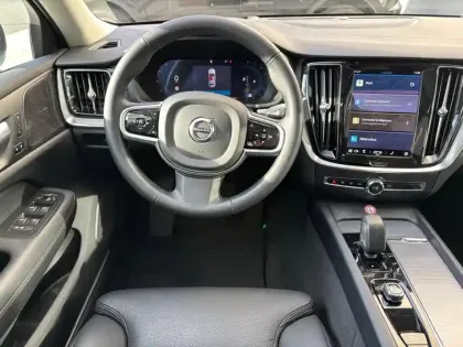 Photo 18 Volvo V60  B4 197 ch DCT7